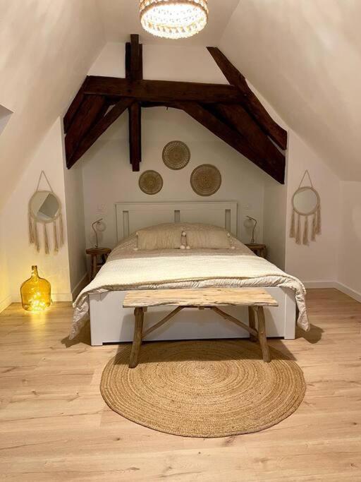 Appartement Cosy Centre Ville Saint-Amand-Mont-Rond Esterno foto